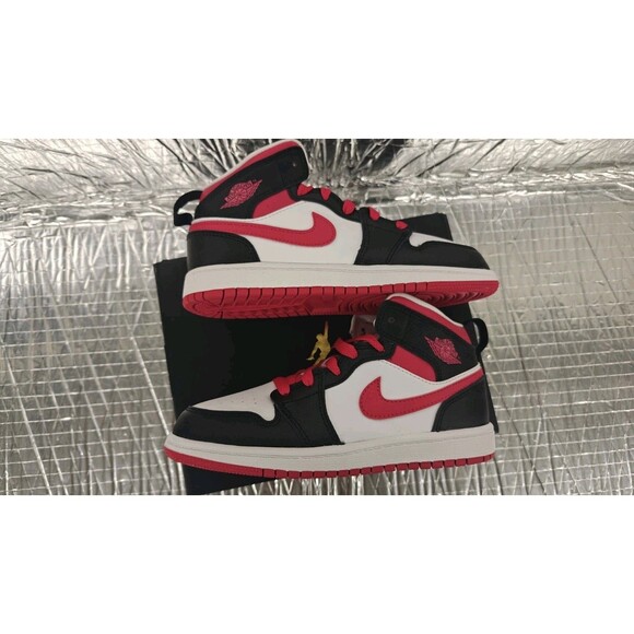Jordan 1 Mid (PS) Black Very Berry White , 640734-016, Size 1.5Y main image 6